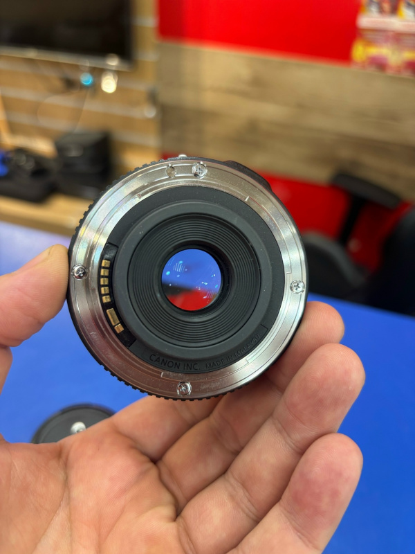 Объектив Canon efs 24mm macro