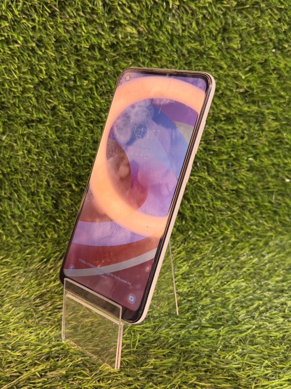Мобильный телефон Samsung Galaxy A11