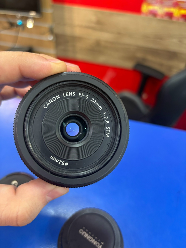 Объектив Canon efs 24mm macro